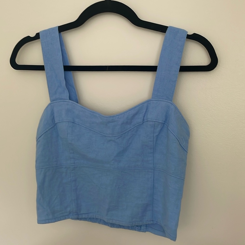 Crop top with adjustable straps